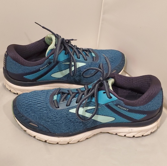 brooks adrenaline gts 18 womens 7.5